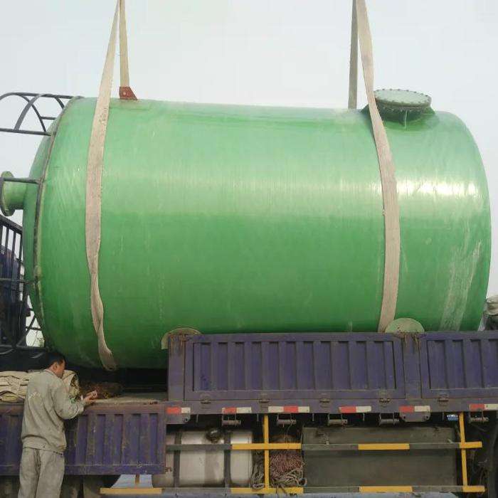 臥式儲罐的構造: 臥式儲罐的構造: